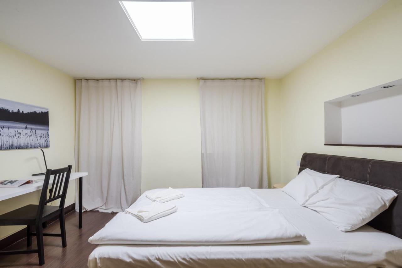 Dolly'S Duplex Home บูดาเปสต์ ภายนอก รูปภาพ