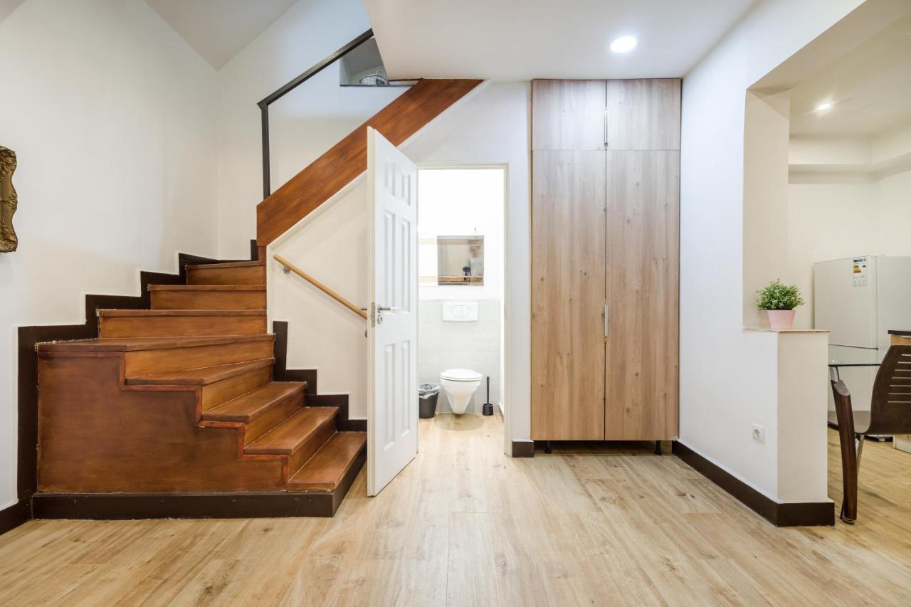 Dolly'S Duplex Home บูดาเปสต์ ภายนอก รูปภาพ